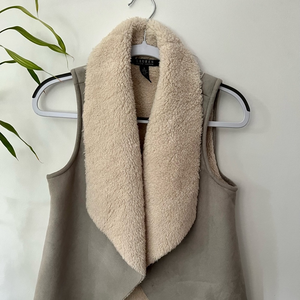 Ralph Lauren Faux Shearling and Suede Vest in Gray size S